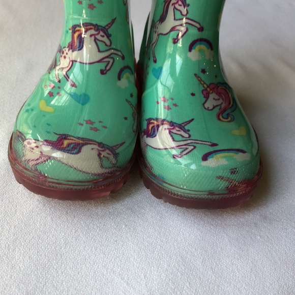 Like NEW! Lilly NYC Aqua light up Rainboots - Picture 3 of 10